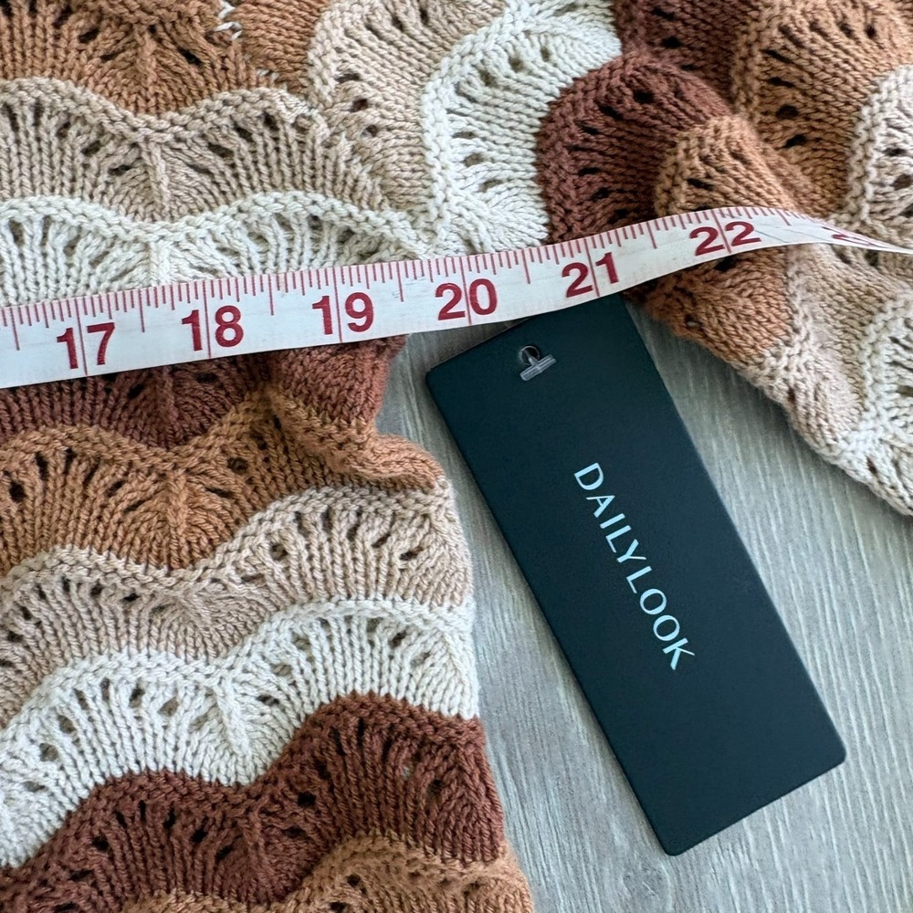 NWT Olivia Grey Womens Tan Multi Chevron Striped Open Knit Sweater Size M - Picture 11 of 13